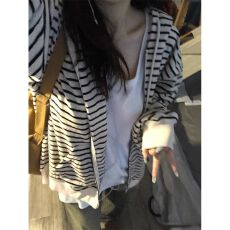 批发（双层帽原版布料20棉80聚酯纤维320克）300斤特<b class='q'>大码</b>外套