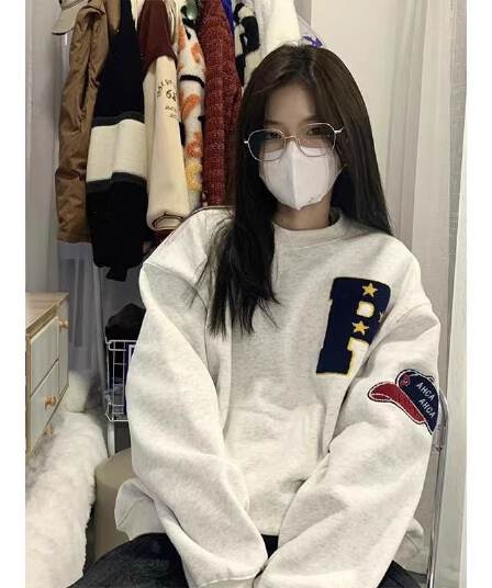 수건 자수 블랙 표준 후아 면 복합 우유 실크 은 여우 플러시 디자인 센스 작은 대중 2026 가을 겨울 후드티