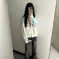 批发2026秋季薄款 白金拉链+后包领 （纯棉华棉复合）<b class='q'>卫衣</b>女