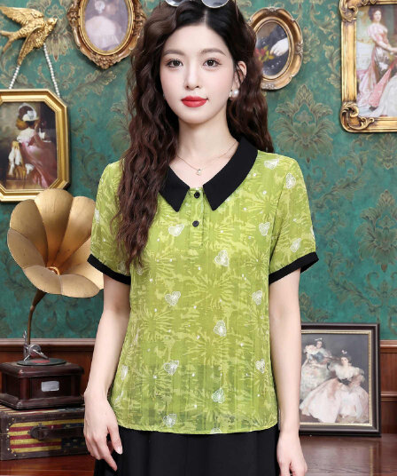 2026 엄마 여름 드레스 쉬폰 반팔 티셔츠 새로운 외국 가스 연령 감소 배색 베이비 칼라 중년 여성 루즈핏 표지