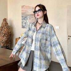 批发韩系慵懒风格子长袖衬衫女秋季设计感小众宽松中长款休闲外套<b class='q'>上衣</b>