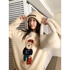 批发软糯慵懒风超好看小熊毛衣女秋冬2025新款<b class='q'>韩版</b>宽松套头针织衫上衣