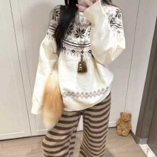 批发费尔岛提花毛衣女秋冬季加厚小个子内搭打底衫套头针织衫