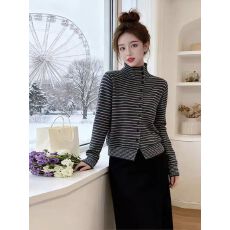 批发气质氛围感高级韩系复古条纹上衣小个子宽松百搭条纹针织<b class='q'>开衫</b>毛衣
