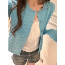 批发多巴胺玫红色针织开衫女春季韩系甜美风减龄小众修身毛衣外套上衣