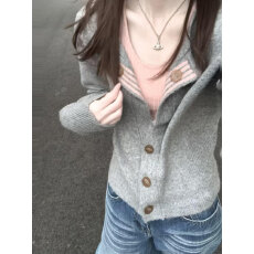 批发灰色小香风长袖针织开衫上衣女秋冬设计感小众慵懒风短款<b class='q'>毛衣外套</b>