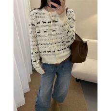 2026春秋新款韩版宽松显瘦圆领小狗提花针织开衫女百搭毛衣外套女