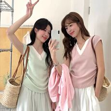 批发韩系设计感撞色假两件V领正肩<b class='q'>针织衫</b>T恤女夏季新款飞飞袖褶皱上衣