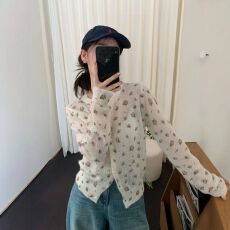 批发韩系小清新碎花温柔<b class='q'>针织</b>开<b class='q'>衫</b>女夏季圆领单排扣防晒罩<b class='q'>衫</b>减龄女上衣