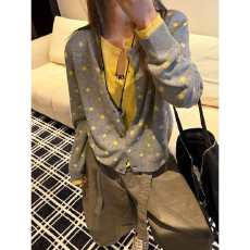 批发实拍实价<b class='q'>假两件</b>波点针织开衫