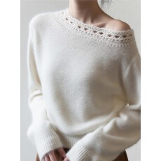 批发独特漂亮白色斜肩上衣女2026<b class='q'>春</b>季高级感软糯慵懒风镂空套头针织衫