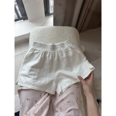 批发白色开叉<b class='q'>运动</b>短裤女夏季薄款宽松小个子a字显瘦休闲阔腿裤