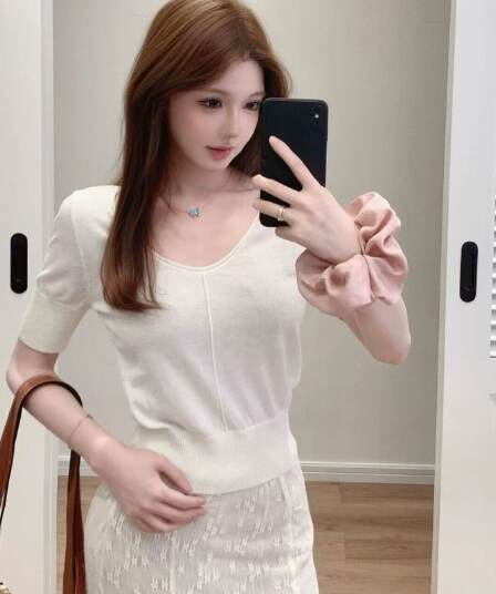 프랑스식 작은 셔츠 여름 오래된 돈 느슨함 니트 작은 반팔 여성 프랑스식 느긋한 단색 다용도 u 칼라 반팔 셔츠