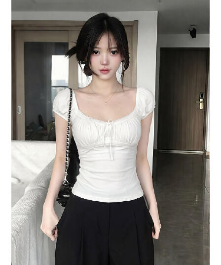 캐주얼 디자인 센스 레이스 레이스 광장 칼라 반팔 작은 셔츠 여름 몸매 가꾸기 슬림해 보이는 다용도 거품 소매 티셔츠 여성