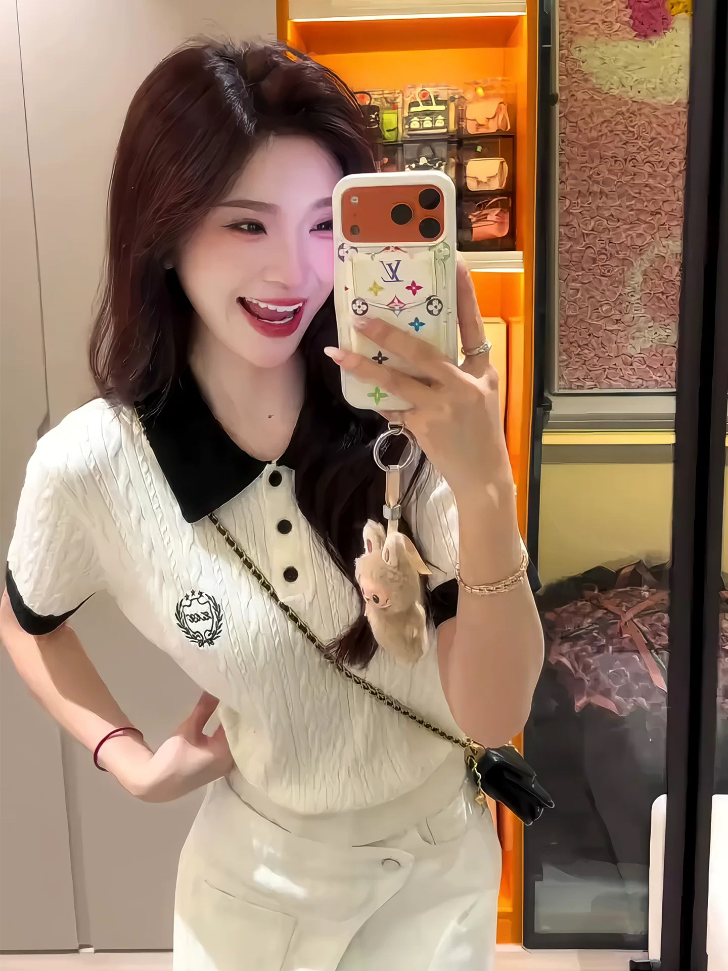한 부서 학원 스타일 POLO 칼라 자수 얼음 실크 니트 반팔 티셔츠 여성 여름 배색 외국 가스 연령 감소 슬림해 보이는 맨위