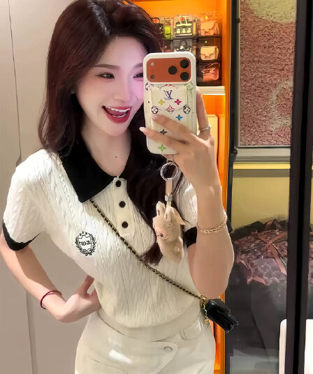 한 부서 학원 스타일 POLO 칼라 자수 얼음 실크 니트 반팔 티셔츠 여성 여름 배색 외국 가스 연령 감소 슬림해 보이는 맨위
