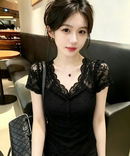 260 그램 빅 사이즈 핫걸 V넥 레이스 측면 반팔 티셔츠 여성 여름 새로운 몸매 가꾸기 페이크 레이어드 맨위