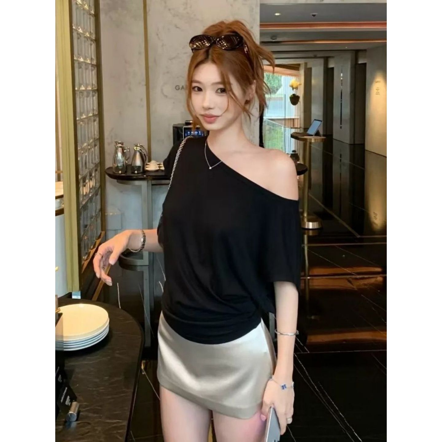 라이 경기 서울 리브 240 그램 1 1 순수한 욕망 바람 한 단어 비스듬한 칼라 오프숄더 주름 반팔 티셔츠