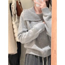批发设计感小众灰色翻领羊毛针织衫女早秋气质别致不规则短款开衫上衣