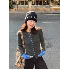 批发撞色复古设计感针织开衫女秋季2026新款修身显瘦单排扣时尚毛衣潮