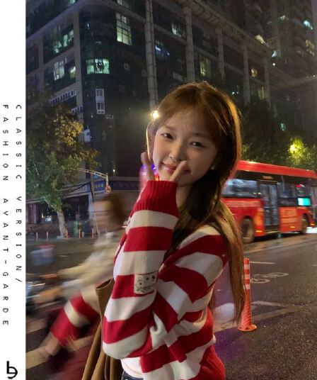 가을 겨울 프랑스식 달콤함 빨간색과 흰색 스트라이프 라운드 넥 니트 오픈 가디건 여성 몸매 가꾸기 스웨터