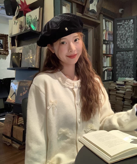 토지 작은 그룹 레이스 나비 매듭 스웨터 오픈 가디건 2026 겨울 새로운 달콤함 부드러운 찹쌀 부드러운 바람 연령 감소 맨위