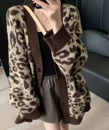 한 부서 문예 로우 프로파일 느긋한 루즈핏 슬림해 보이는 V넥 긴팔 레오파드 무늬 스웨터 카디건 코트