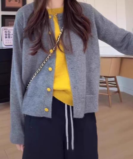 느긋한 바람 레트로 배색 패치워크 페이크 레이어드 니트 오픈 가디건 여성 가을 빅 사이즈 지방 mm 슬림해 보이는 디자인 센스 스웨터