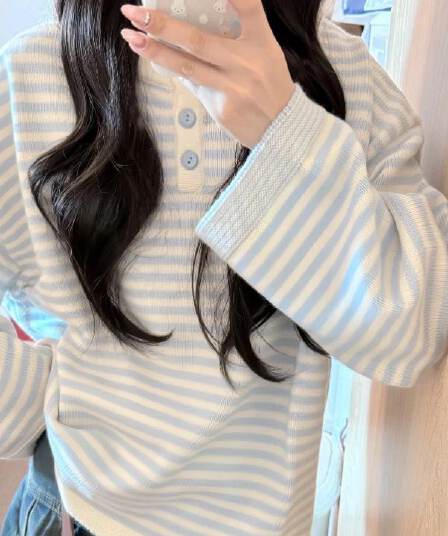 한 부서 빨간색 스트라이프 스웨터 여자 가을 겨울 2026 새로운 느슨함 센스 느긋한 바람 루즈핏 인사이드 가져 가라. 니트 스웨터 맨위
