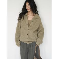 批发EIGHTHMONTH 秋冬氛围感针织毛衣外套女2026秋冬新款<b class='q'>宽松</b>纽扣<b class='q'>上衣</b>