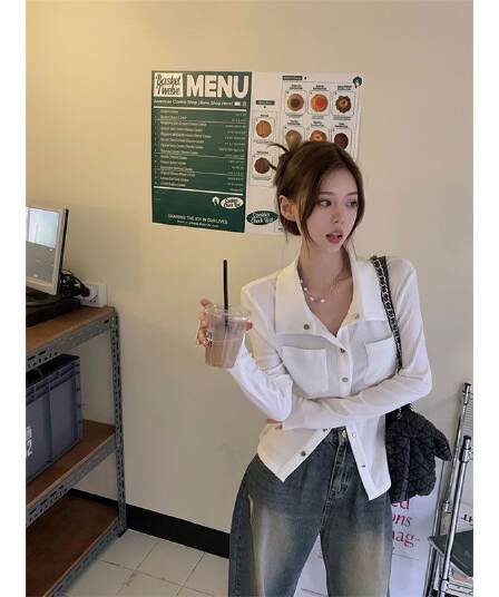티셔츠 여성 봄과 가을 디자인 센스 슬림해 보이는 핫걸 POLO 셔츠 긴팔 맨위 오픈 가디건