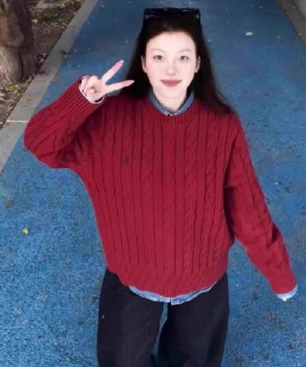 보라색 라운드 넥 꽈배기 니트 스웨터 여성 의류 가을 겨울철 2026 새로운 느긋한 바람 루즈핏 캐주얼 풀오버 맨위