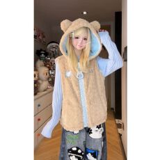 批发夹棉秋冬款夹棉毛绒小熊刺绣马甲女可爱宅萌百搭上衣