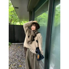 批发复古氛围感爱心提花麻花圆领套头毛衣针织衫女