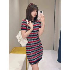 批发夏季新款时尚减龄学院风条纹圆领短袖针织衫连衣裙女