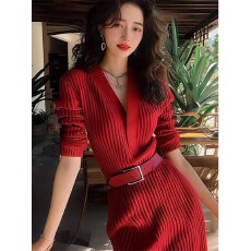 批发圣诞敬酒本命年红色针织毛衣<b class='q'>连衣裙</b>女秋冬轻奢高级感收腰V领长裙