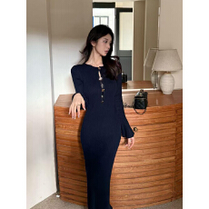 批发法式针织长袖连衣裙女秋季<b class='q'>修身</b>显瘦内搭高级感气质性感打底包臀裙