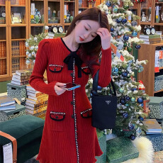 批发赵丽颖蝴蝶结小香风针织连衣<b class='q'>裙</b>毛衣<b class='q'>裙</b>女酒红色领证订婚宴会礼服<b class='q'>裙</b>