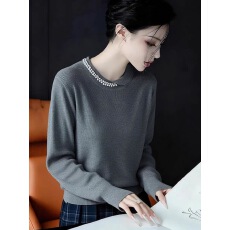 批发复古小香风灰色镶珠圆领长袖毛衣针织衫女秋冬款百搭宽松套头上衣