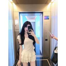 批发2026年夏季新款温柔风钩花套装薄款镂空百搭显瘦针织衫两件套