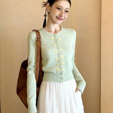 批发简约法式清新立体花朵针织<b class='q'>开衫</b>女2026春季<b class='q'>长袖</b>薄荷绿圆领显瘦上衣
