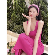 批发韩国甜辣风玫红色冰丝针织吊带长裙性感低胸方领背心<b class='q'>连衣裙</b>OL女夏