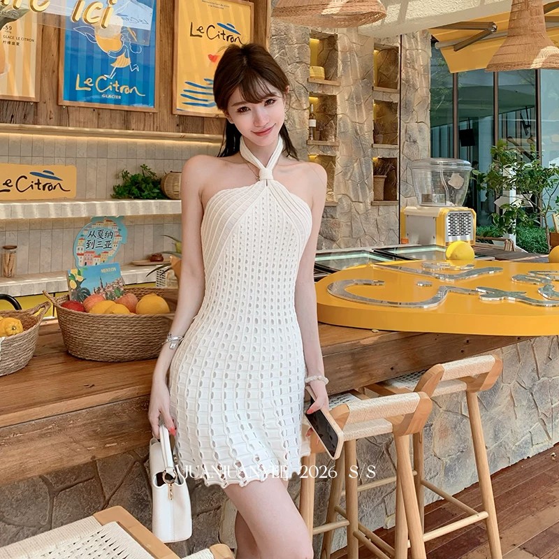 juanjuanyeesimkh 사설 서비스 치마 십자가 비틀림 행침 목 훅 니트 홀로우 아웃 민소매 드레스