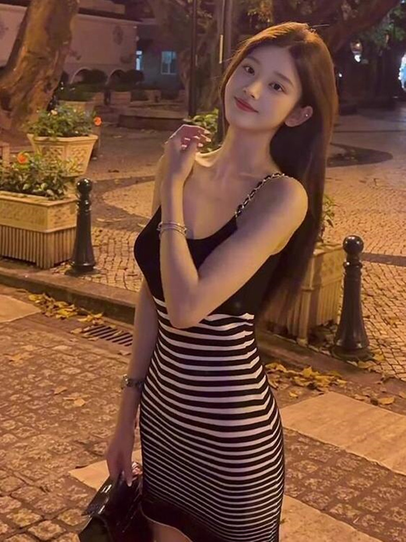 한국 작은 키 다시 달콤한 다시 매운맛 스트라이프 체인 얼음 실크 슬립 드레스 순수한 욕망 심장 기계 나이트 클럽 ol 타이트 스커트