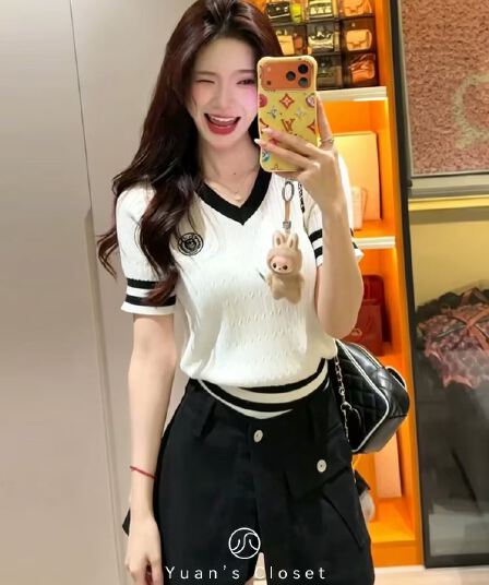 학원 스타일 회색 폴로 칼라 자수 얼음 실크 니트 반팔 티셔츠 여성 여름 작은 키 몸매 가꾸기 POLO 셔츠 맨위