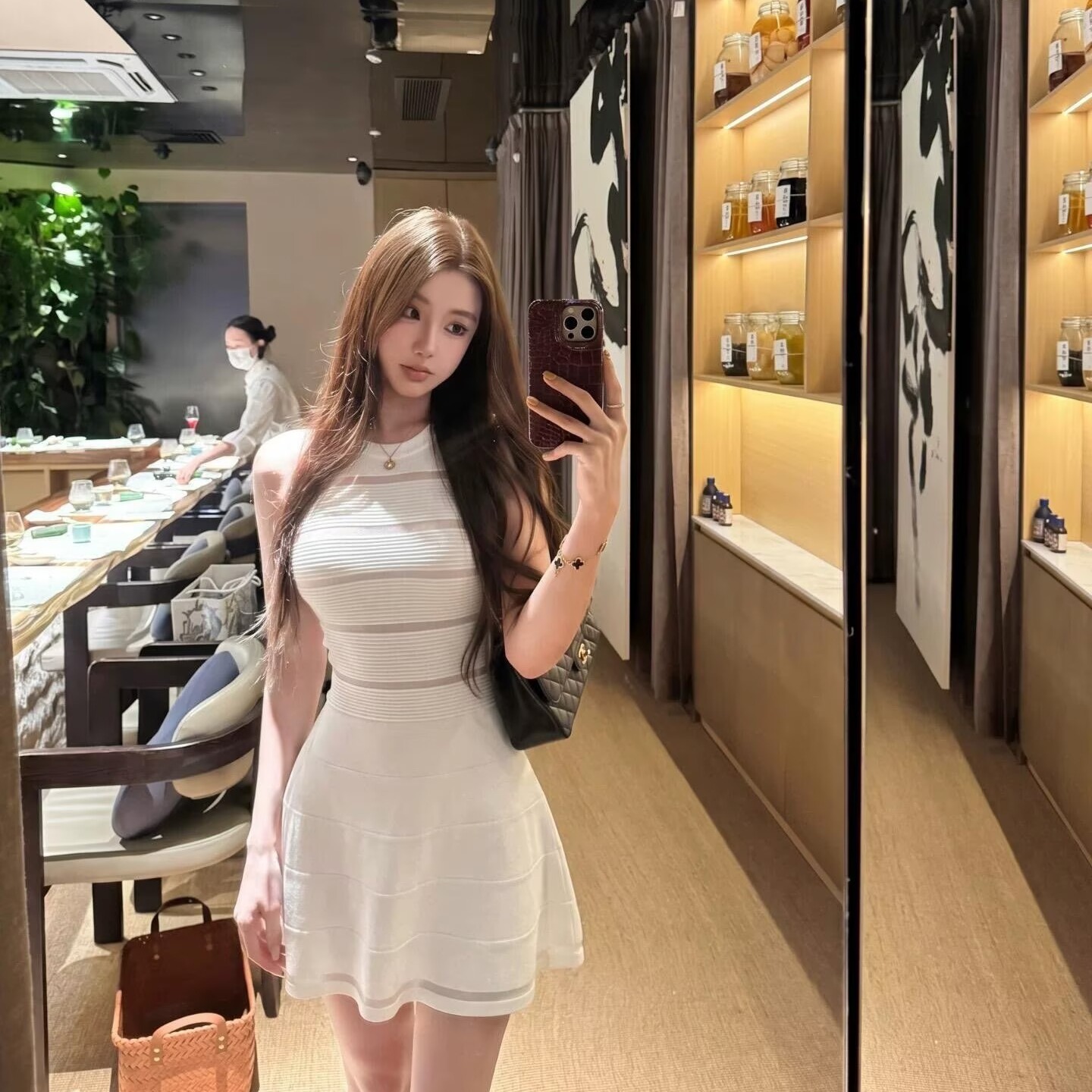 있음 도착 장 원 영어 같은 단락 망사 패치워크 홀로우 아웃 검정색 스트라이프 니트 여성 드레스 여름 새로운 민소매