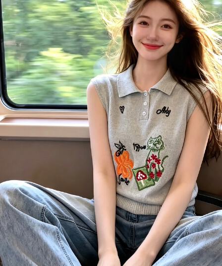 한국 스타일 고양이 꽃 자수 폴로 칼라 민소매 니트 조끼 여성 2026 여름 루즈핏 다용도 POLO 셔츠 맨위