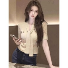 批发卡其色法式名媛风针织短袖女夏季小香风独特漂亮飘带短袖<b class='q'>大码</b><b class='q'>上衣</b>