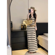 批发韩版百搭黑白条纹针织吊带连衣<b class='q'>裙</b>女夏季<b class='q'>修身</b>显瘦高腰甜美长<b class='q'>裙</b><b class='q'>chic</b>