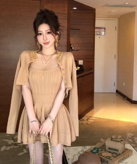 빛 럭셔리 명문 여성 무거운 작업 다이아몬드 세팅 니트 오픈 가디건 맨위 허리 수축 슬립 초단 여성 드레스 발레 바람 투피스 세트